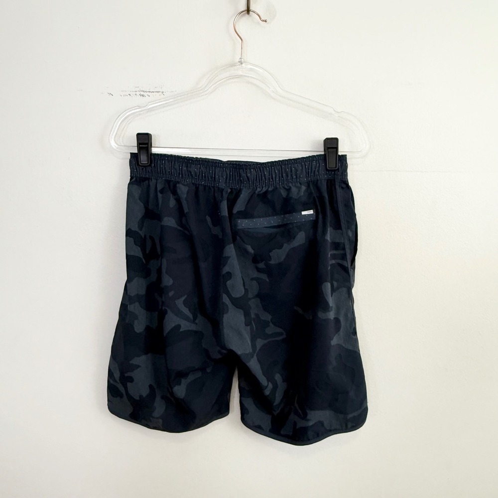 Vuori Banks Short 9" Black Camo V-Cycled Performance Stretch Swim Shorts M - Picture 5 of 7